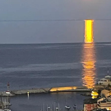 F3 Gd Standing 87 M2 Extraordinaire Vue Pano Apartmán *